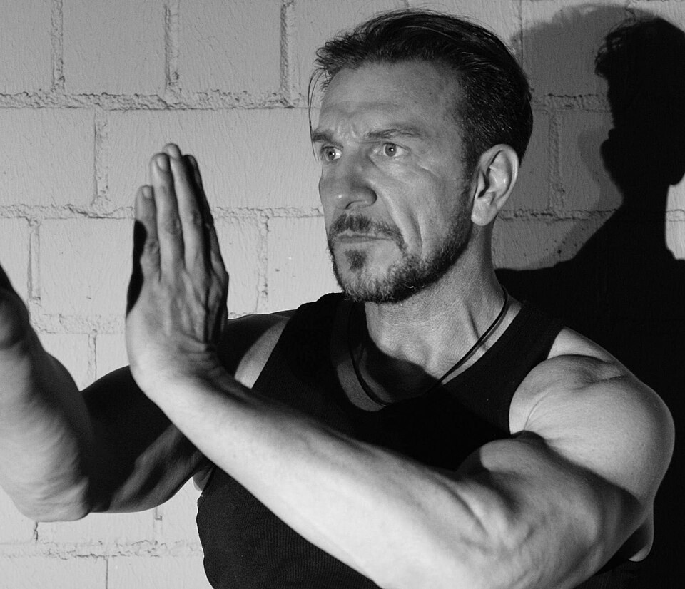 Wing Chun hand position