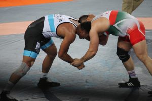 Best Wrestling Knee Pads Reviewed: Tips, Pros & Cons + Buyer's Guide