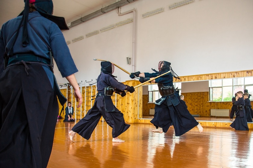 Struggle with the Kendo Sword School, training, men and children Kendo